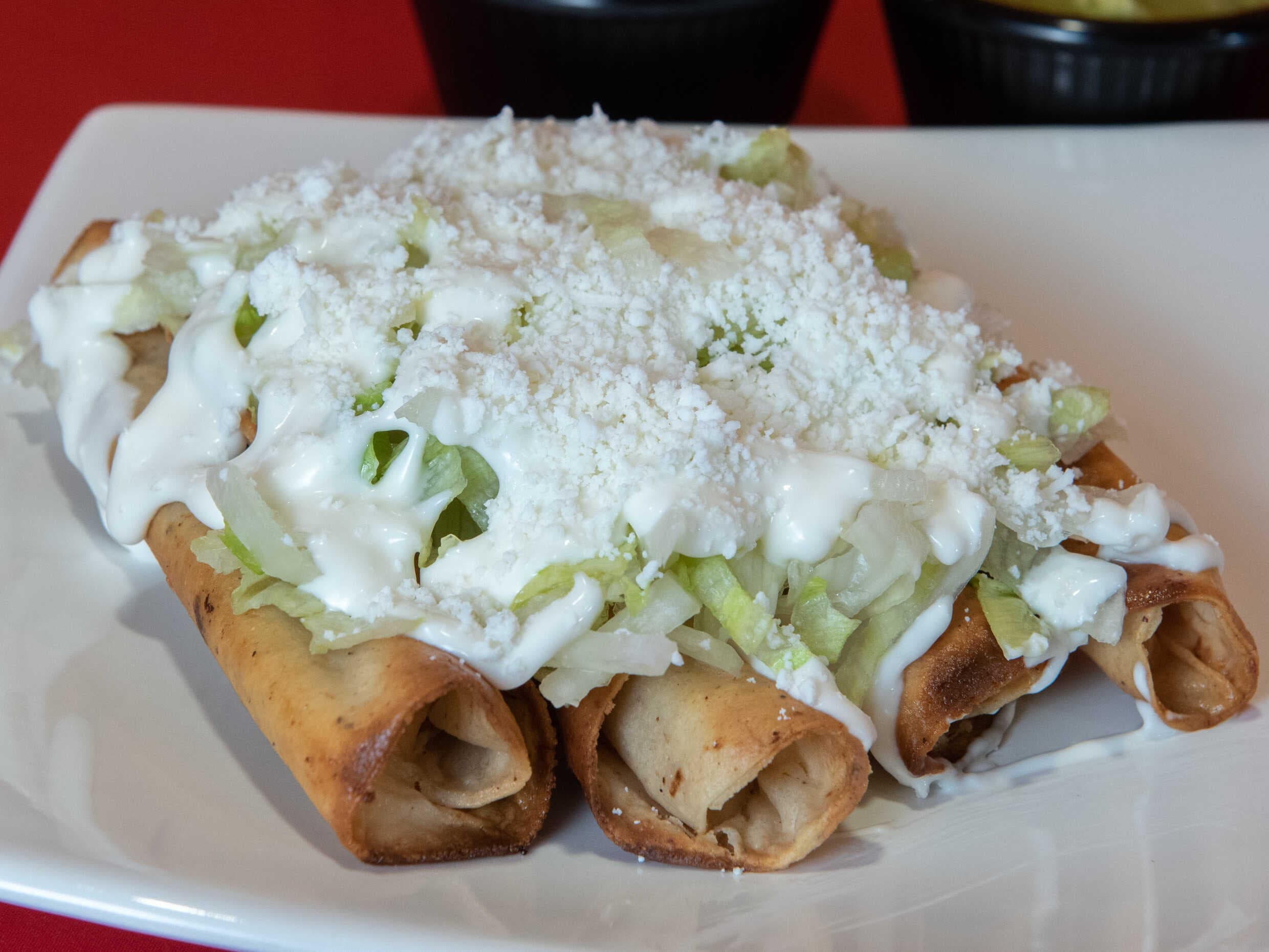 Combo-Tacos Dorados + Refresco (355 Ml)