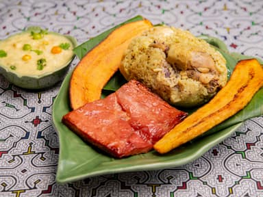 Juane de Gallina con Cecina Ahumada