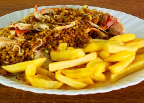 Combo-Chow Fan + Papas a la Francesa