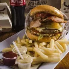 Combo Hamburguesa Doble Res%