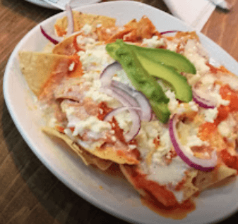 Chilaquiles con Huevo