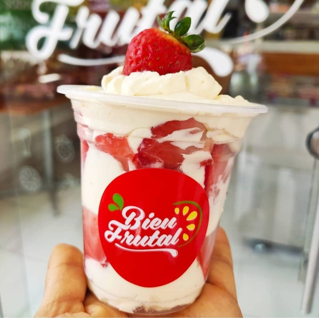 Fresas con Crema 12 oz