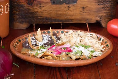 Chilaquiles con Pollo