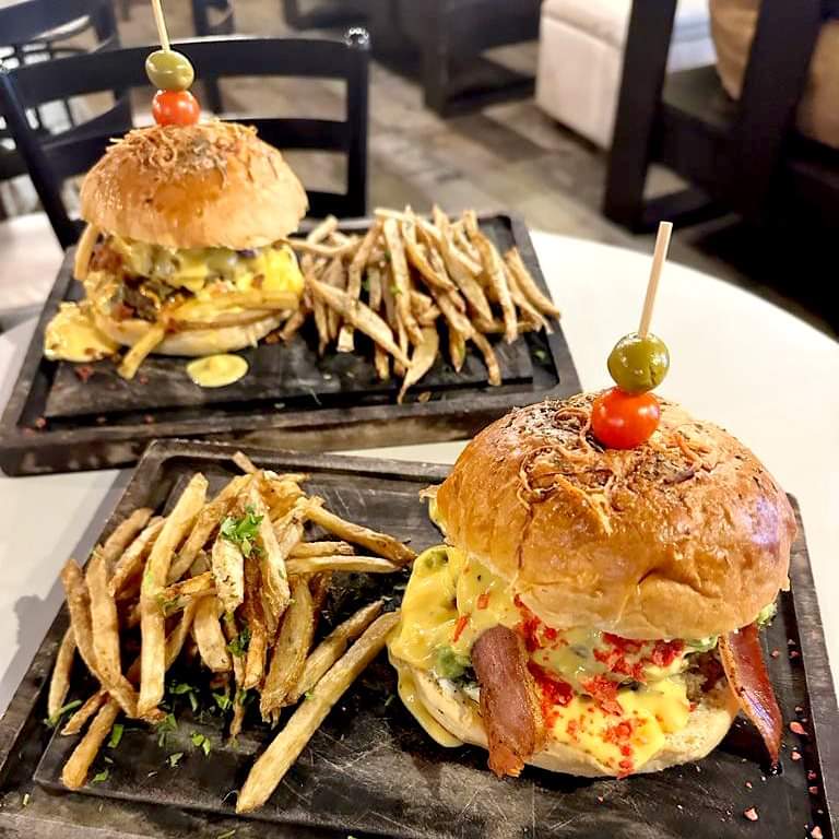 2 Hamburguesas Tumbaburros