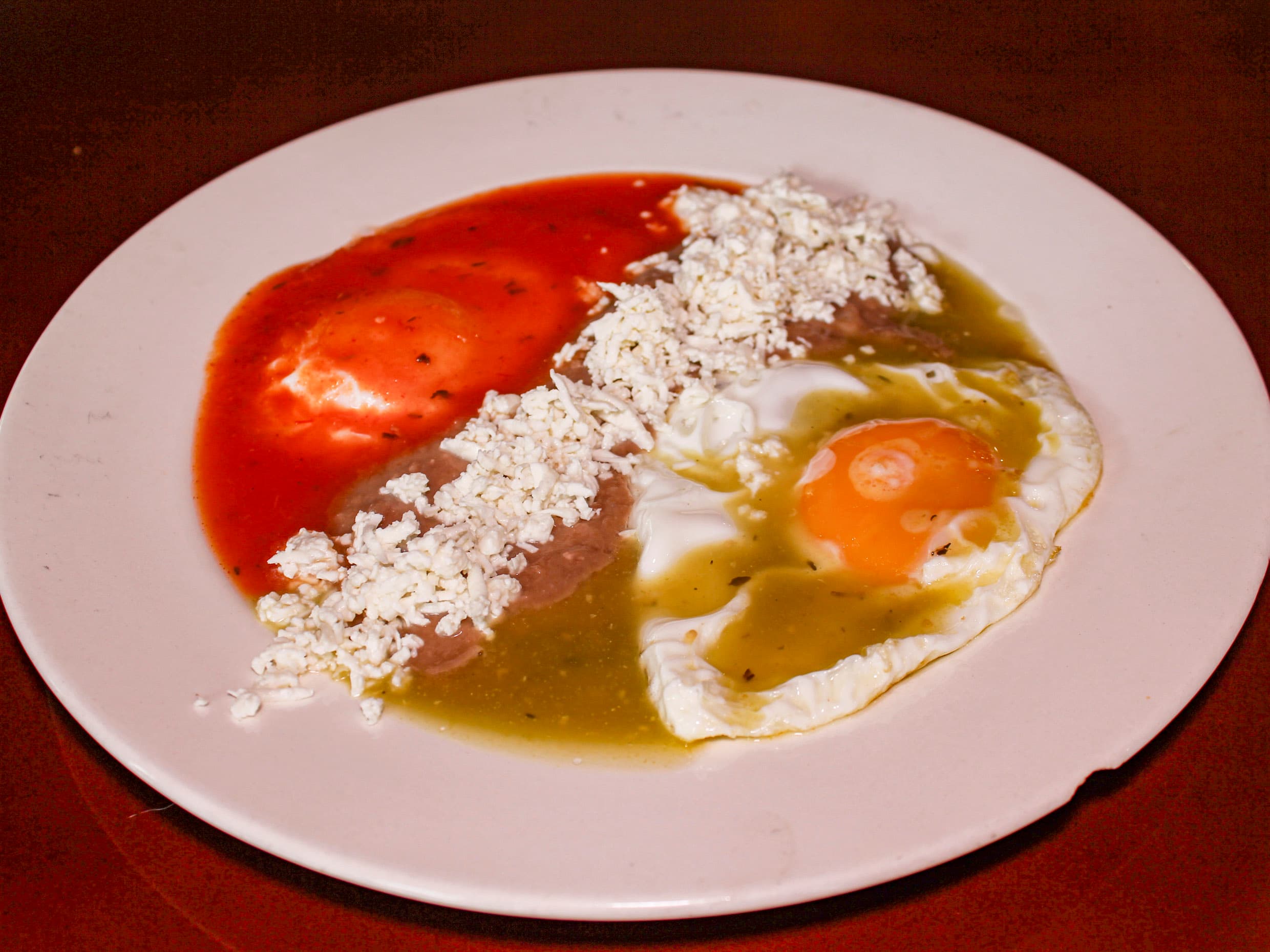 Huevos Divorciados