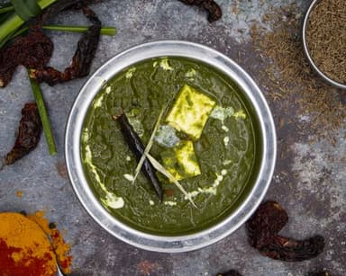 Queso Palak Espinaca