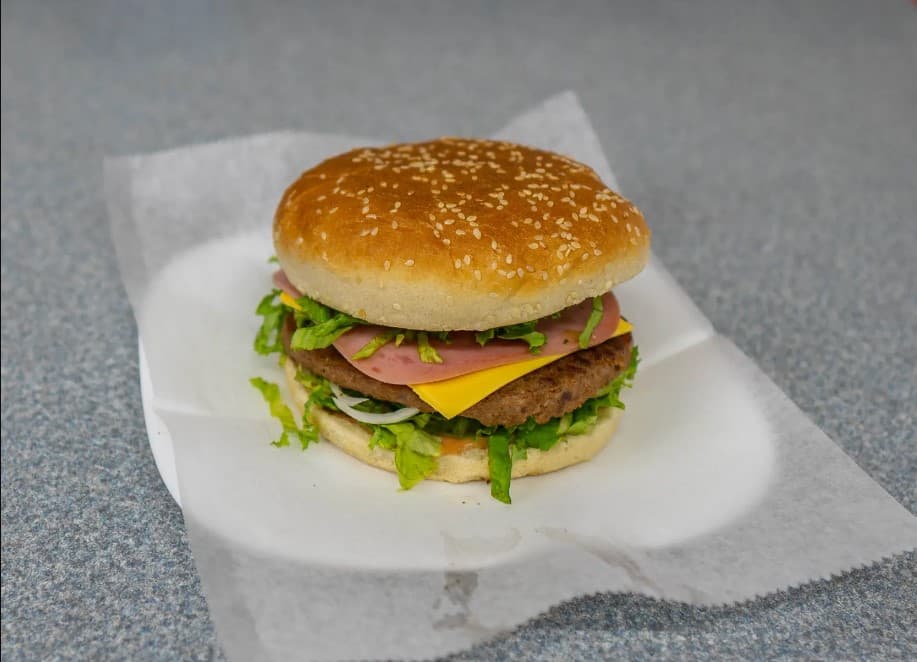Hamburguesa con Jamón y Queso