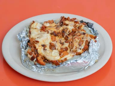 Papa con Pastor y Queso