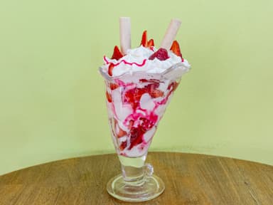 Fresas con Crema y Helado