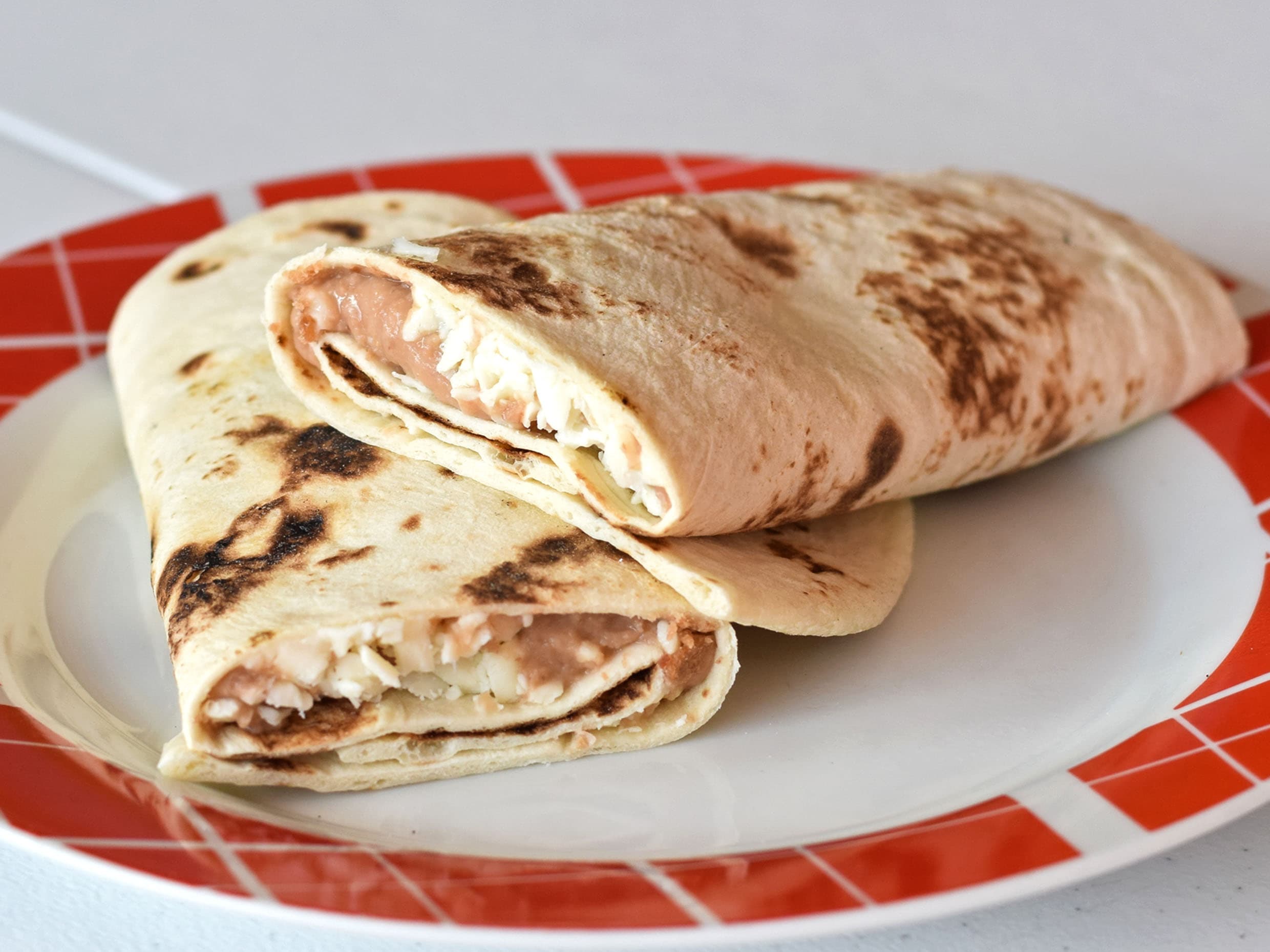 Frijoles con queso*