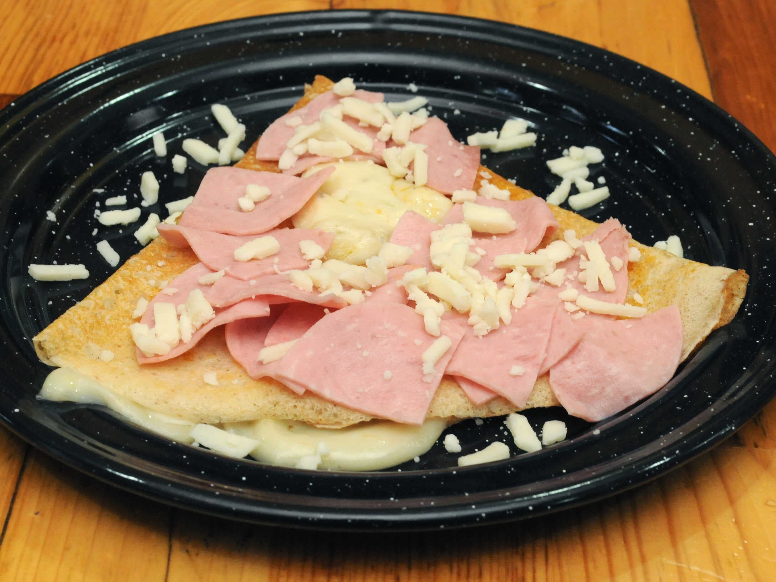 Crepa de Jamón con Queso