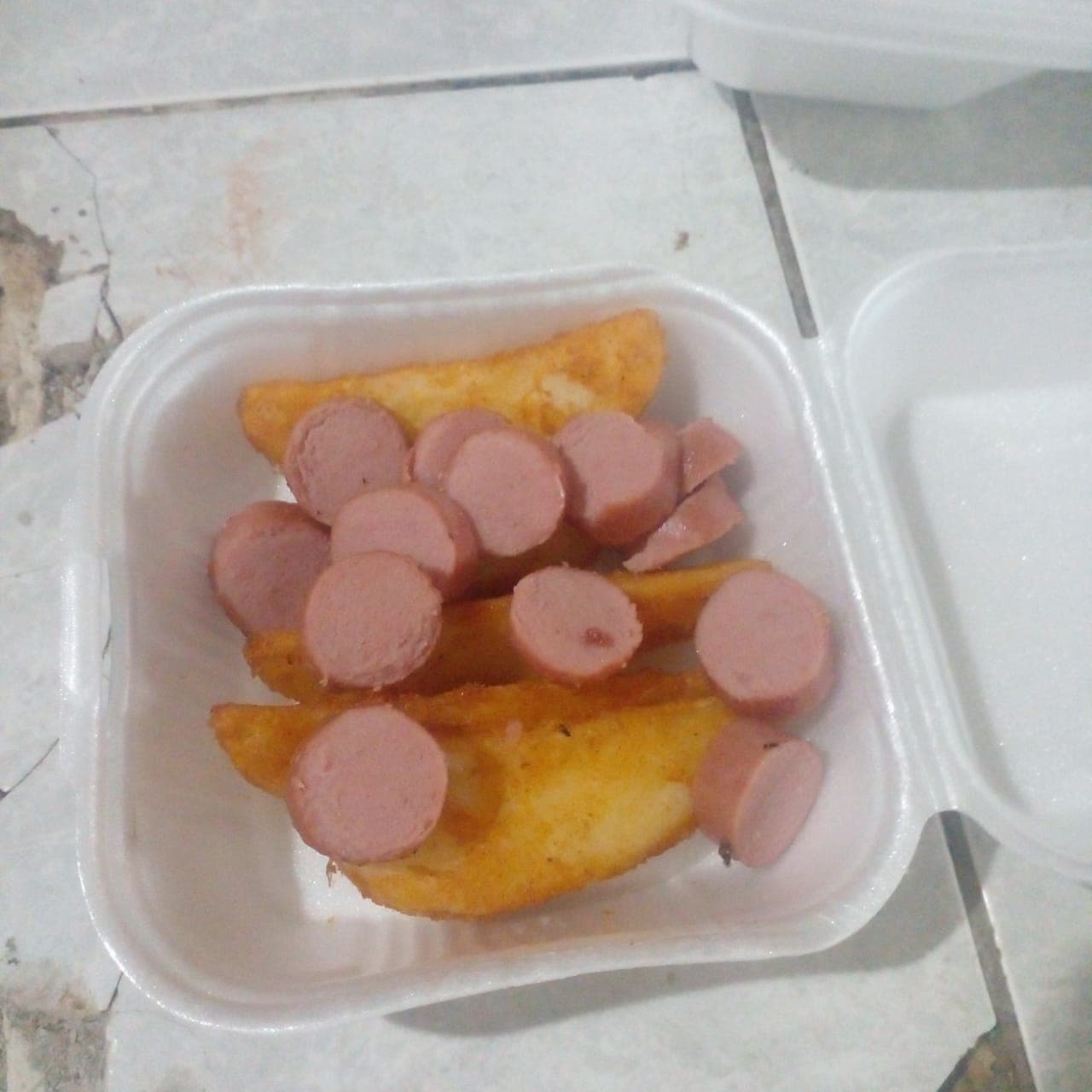 Salchicha con Papas
