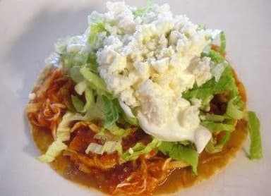 Tostada de Deshebrada