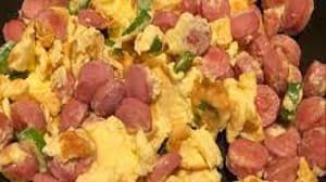 Huevos con Salchicha