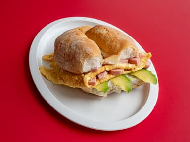 Torta de Huevo Con Salchicha