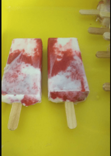 Paleta de Fresas con Crema