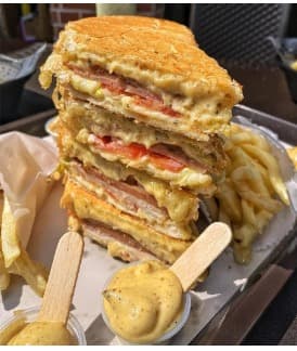 Sándwich Chop + Papas