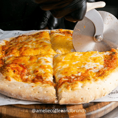 Pizza 3 Quesos 6 Rebanadas