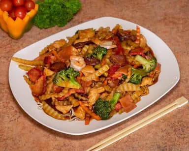 Chop Suey en Salsa Especial