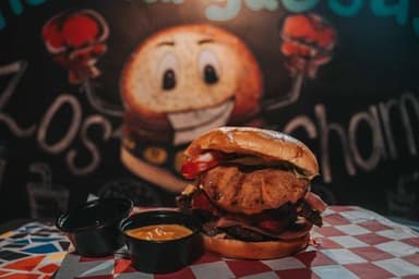 Hamburguesa Especial Champs