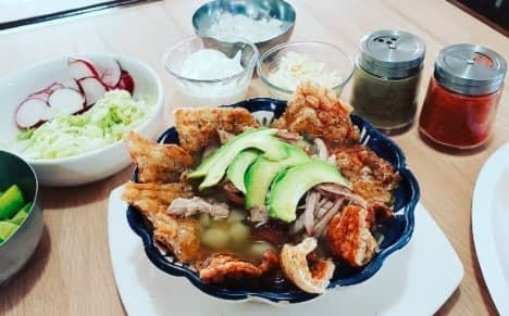 Pozole blanco