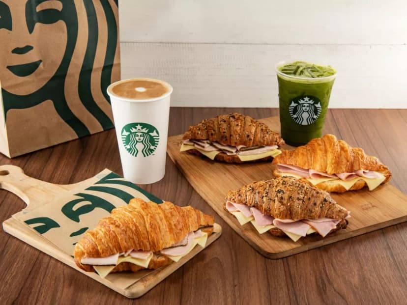 Starbucks (Av. San Martín)