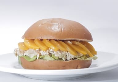 Sándwich Pollo con Durazno