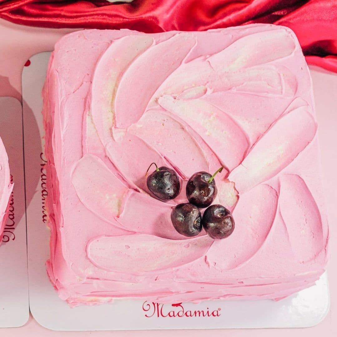 Torta 3 Leches Frutos Rojos X 25 Cuadrada