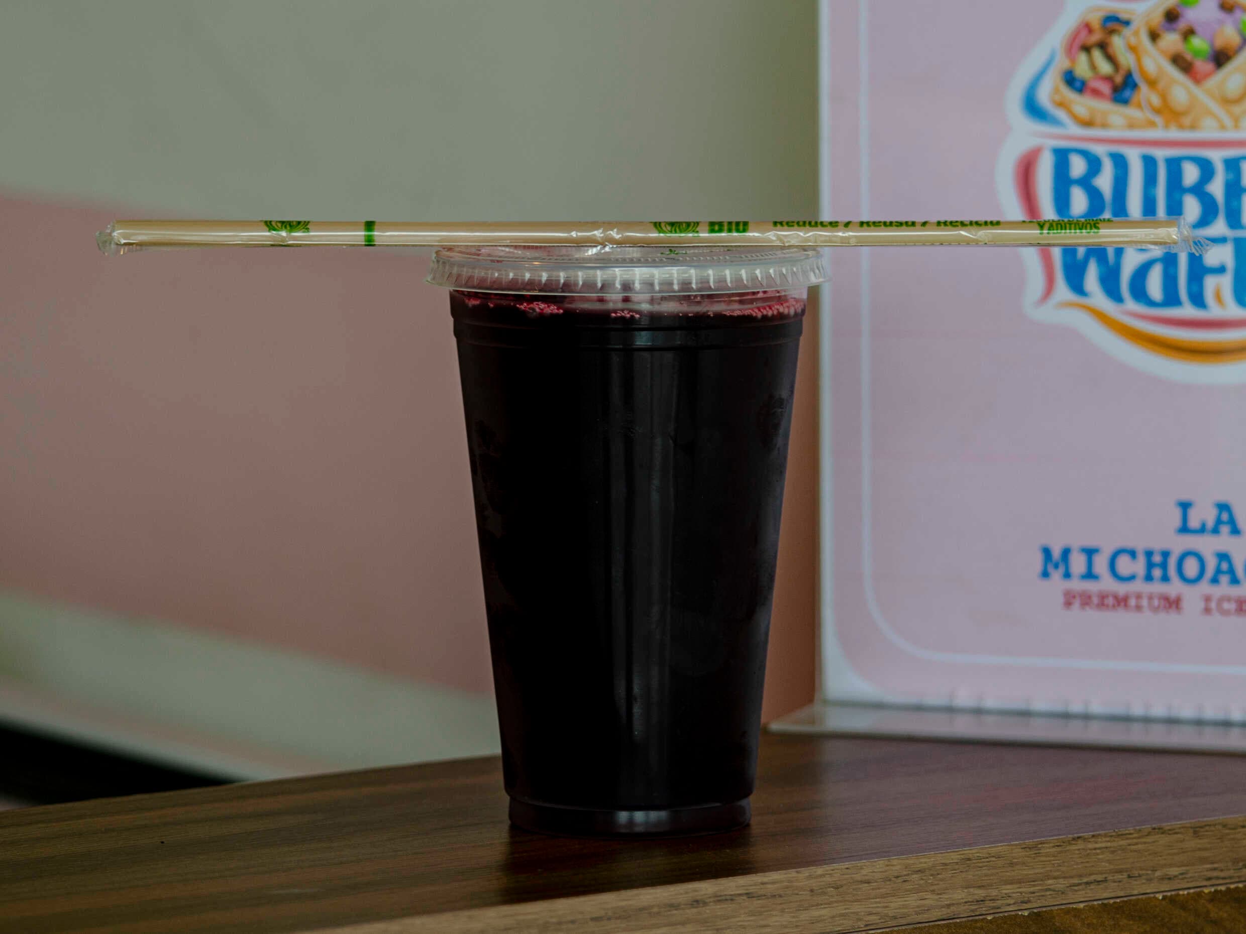 Agua de Jamaica Chica