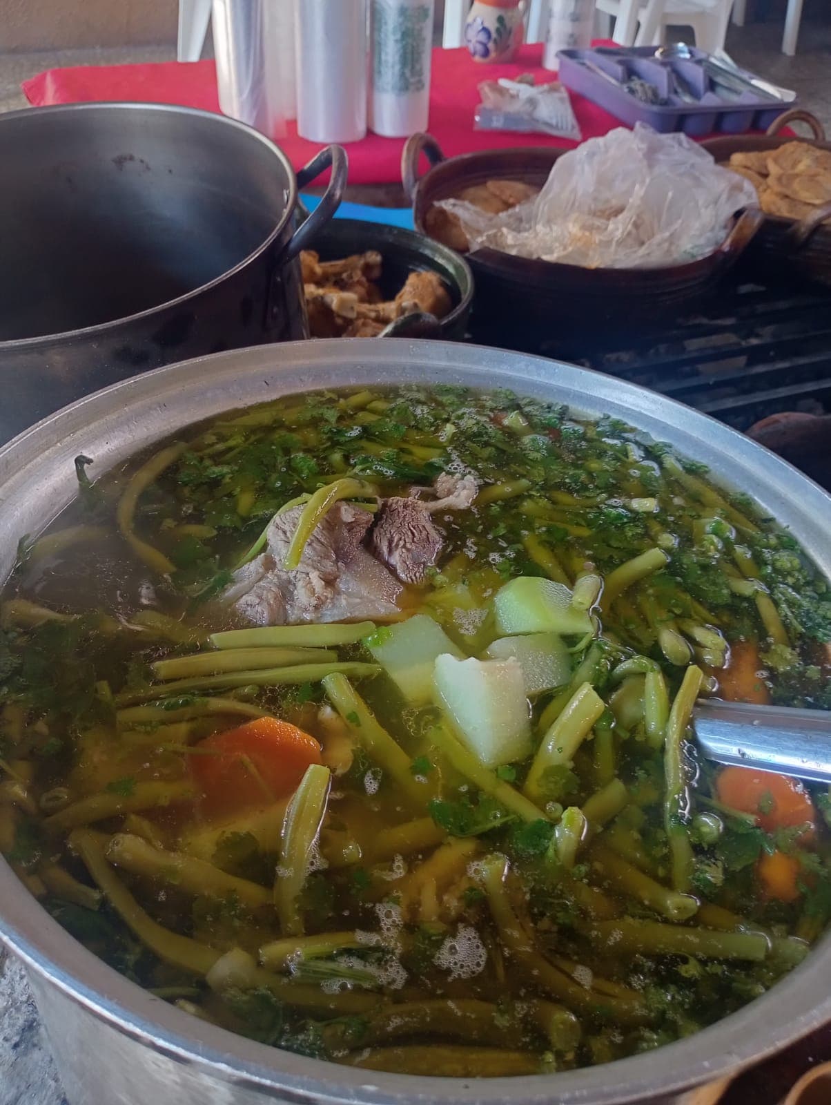Caldo de Res