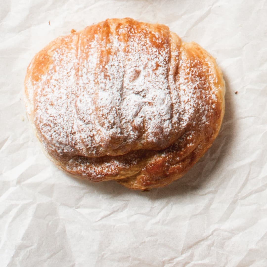 Croissant Chocolate Blanco