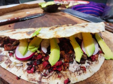 Tlayuda Asada con Pastor