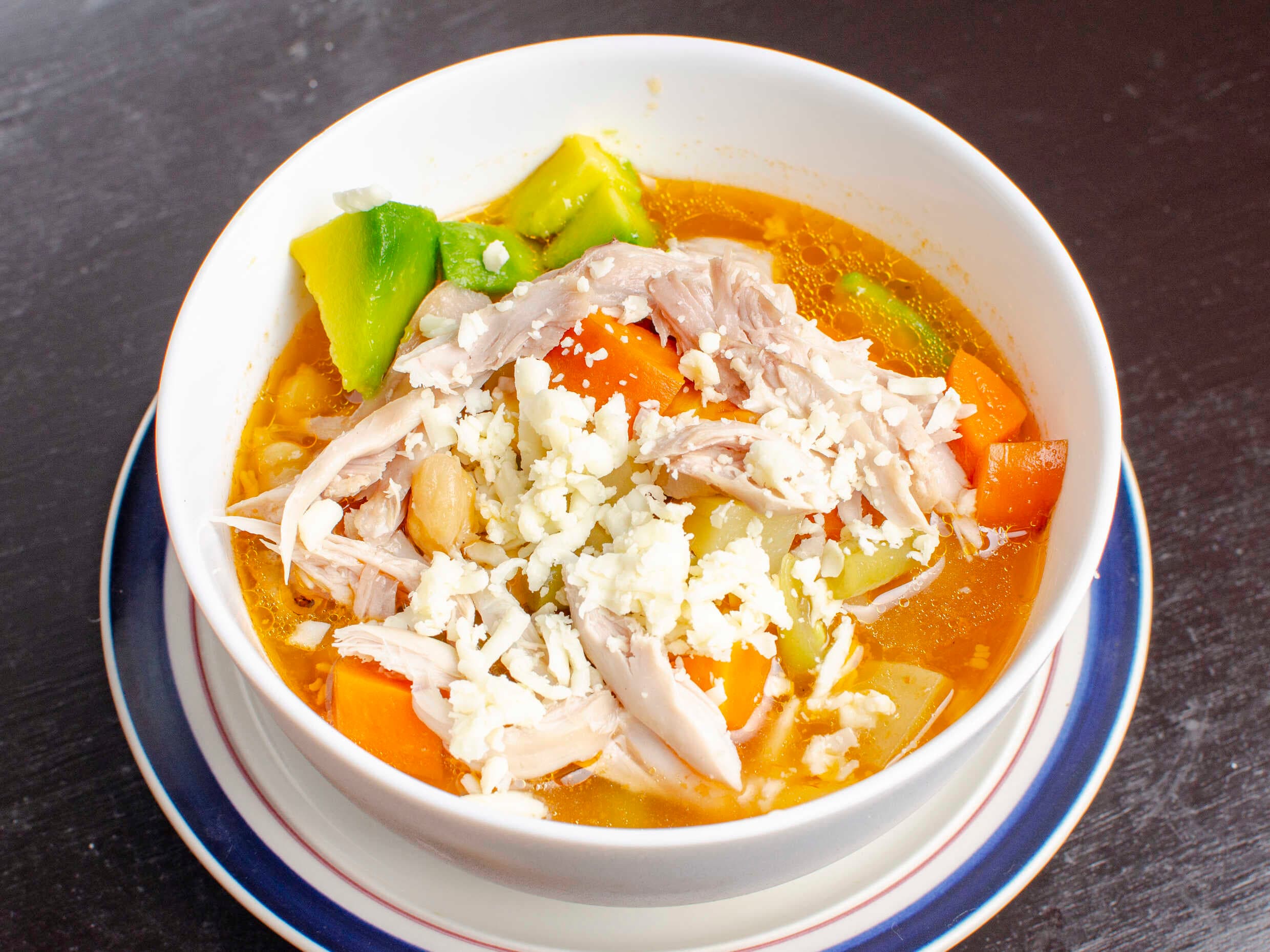 Caldo Tlalpeño (Orden Entera).
