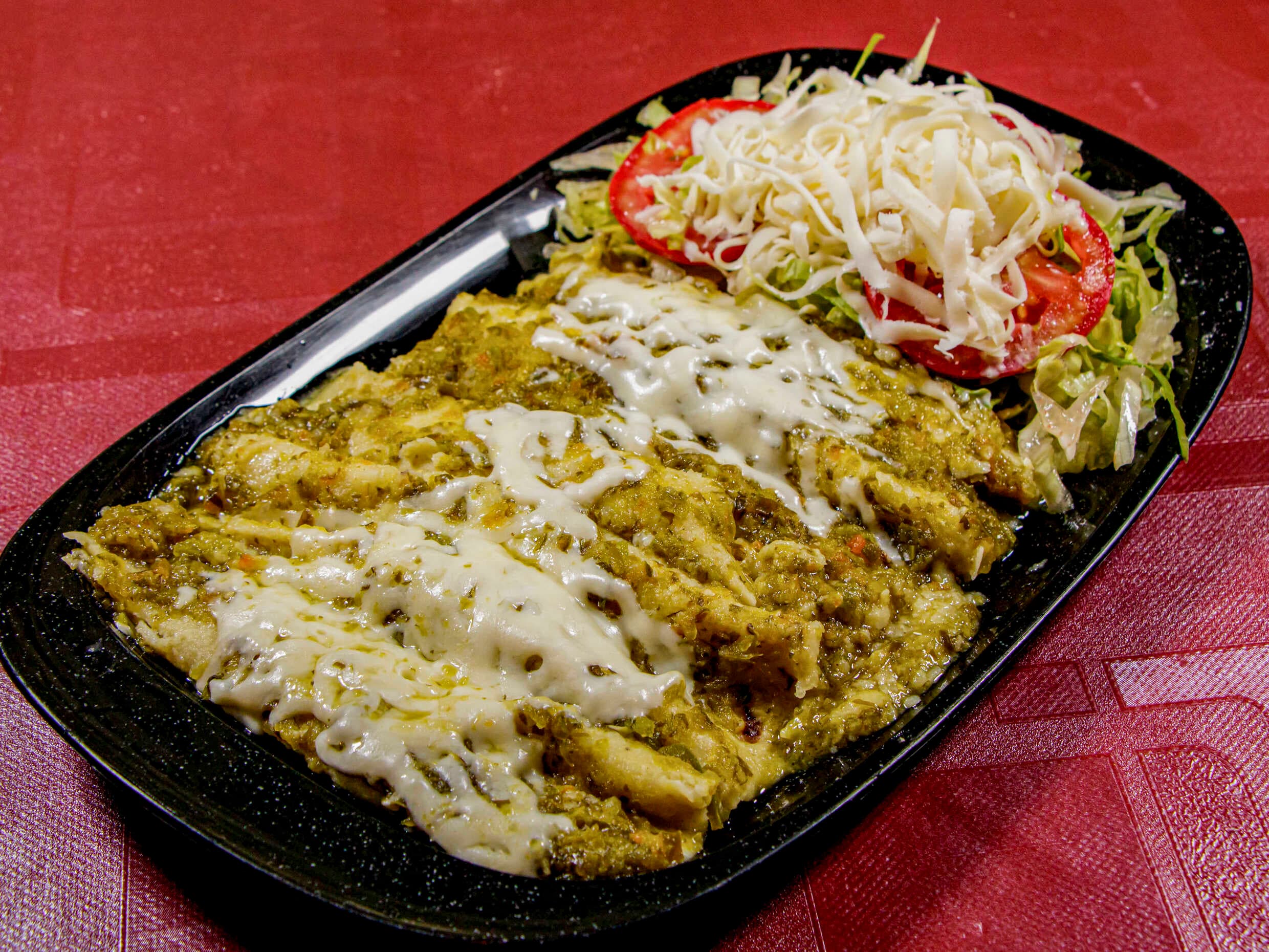 Enchiladas Verdes de Pollo