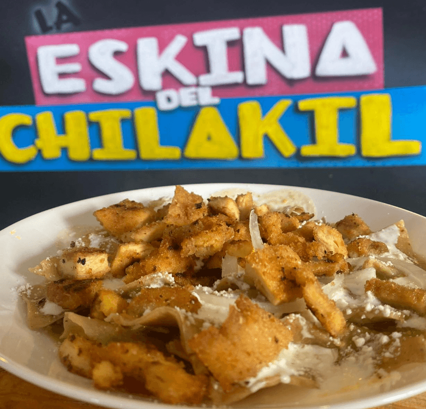 Chilaquiles con Milanesa de Pollo