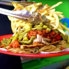 K TACO CHORIQUESO CON PAPAS + POSTRE SORPRESA 🤑
