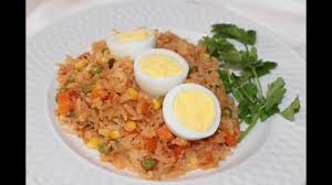 Sopa de Arroz Rojo con Huevo