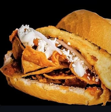 Torta de Chilaquiles