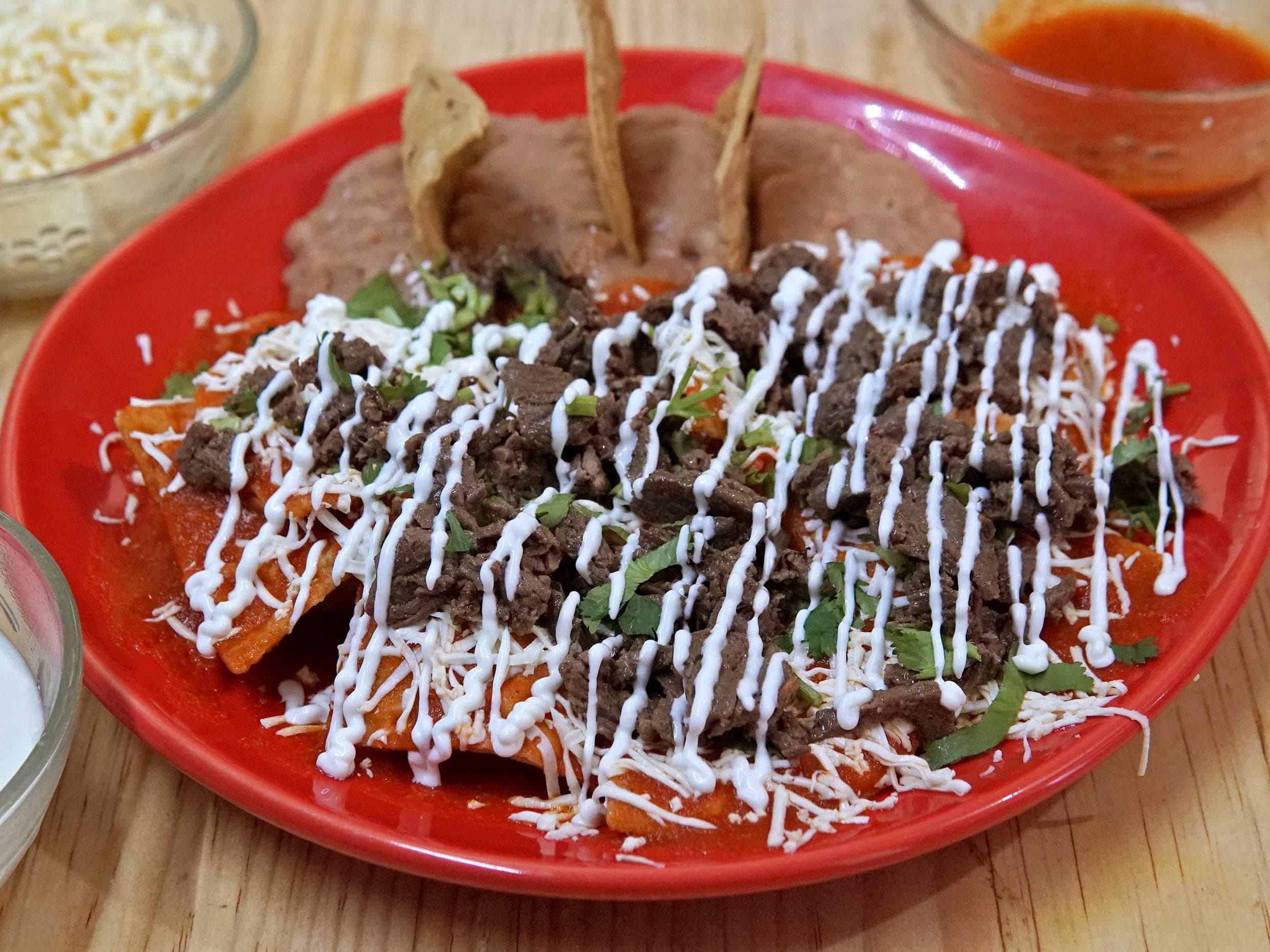 CHILAQUILES GRANDES DE ARRACHERA