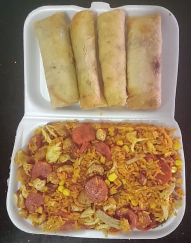 Arroz Paisa 3-4 Personas + Rollitos Chinos