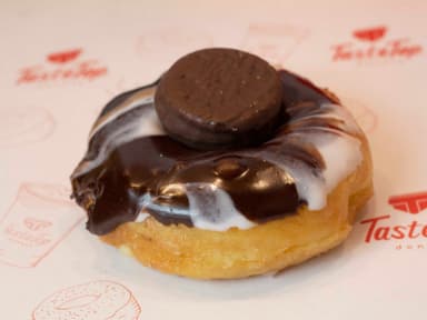 Dona Marmoleada Con Galleta