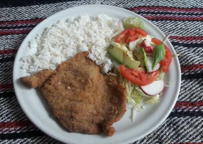 Media de Puerco Empanizado