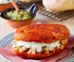 Pambazo con Queso