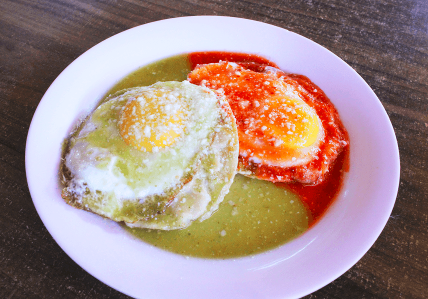 Huevos Divorciados