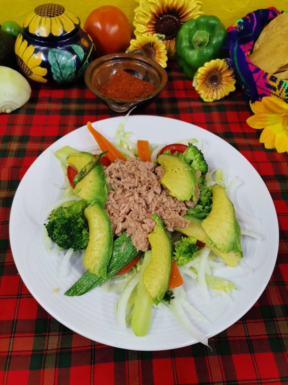 Ensalada Mixta de Atún