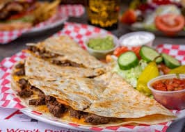 Quesadilla de Cochinita y Adobada