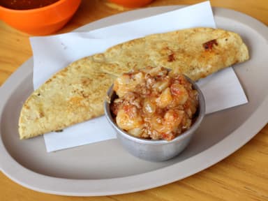 Queka de Papas con Longaniza
