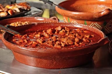 PLATILLO DE ASADO ROJO