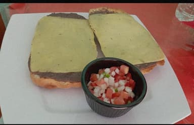 MOLLETES SENCILLOS