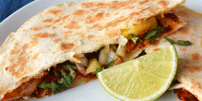 Pieza de Mega Quesadilla de Harina